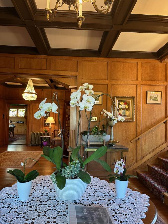 Prior Castle Inn Victoria Buitenkant foto