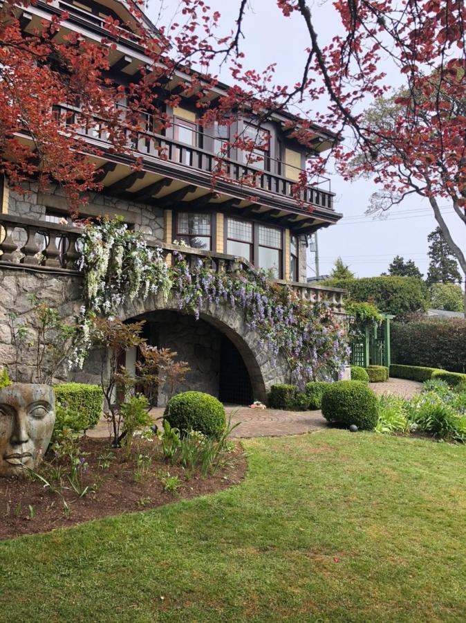 Prior Castle Inn Victoria Buitenkant foto